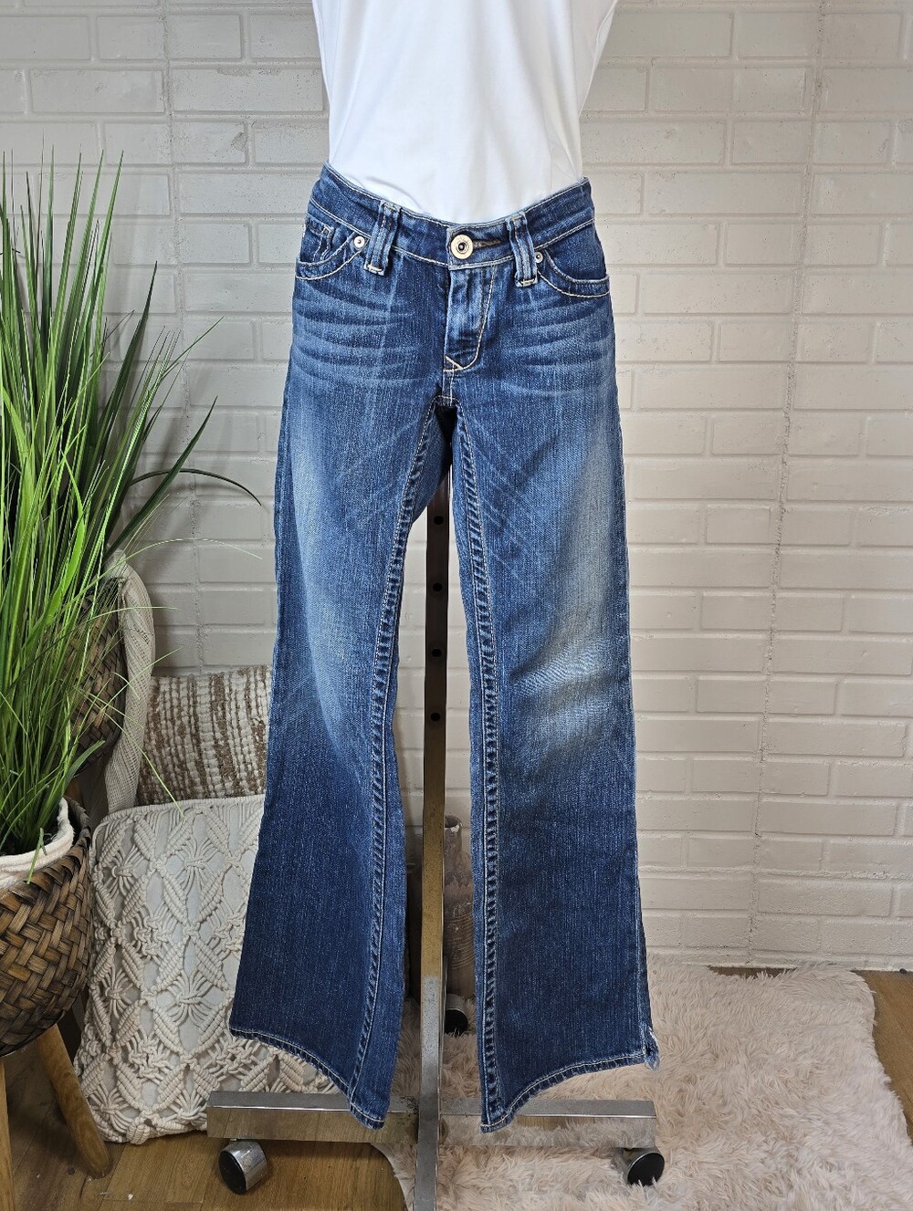 Vintage Y2K Ultra Low Rise Blue Flare Jeans Size 27